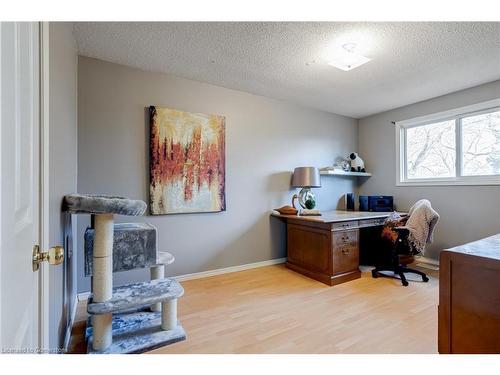 2360 Malcolm Crescent, Burlington, ON - Indoor Photo Showing Office