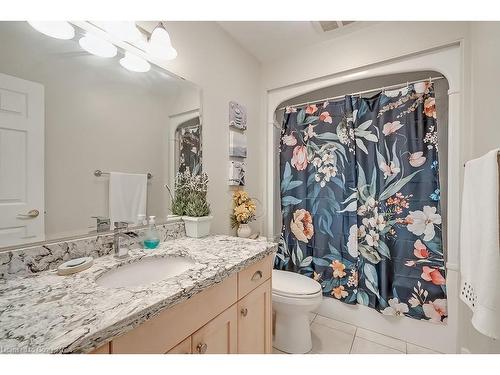 1069 Beach Boulevard, Hamilton, ON - Indoor Photo Showing Bathroom