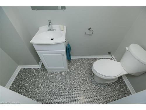 865 Shadeland Avenue, Burlington, ON - Indoor Photo Showing Bathroom