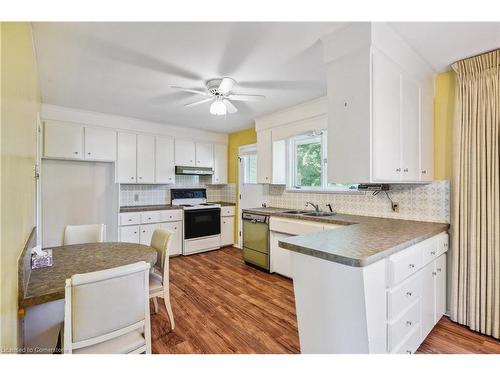 9 Briarsdale Drive, St. Catharines, ON - Indoor Photo Showing Kitchen With Double Sink