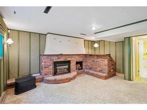 9 Briarsdale Drive, St. Catharines, ON - Indoor With Fireplace