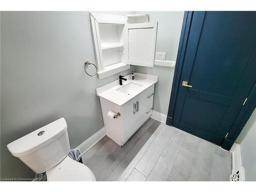 1048 Barton Street E, Hamilton, ON - Indoor Photo Showing Bathroom