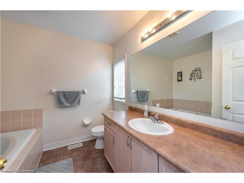 2391 Curtis Road, Burlington, ON - Indoor Photo Showing Bathroom