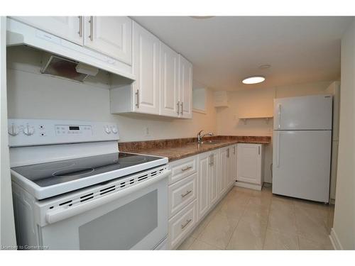 B-880 Upper Sherman Avenue, Hamilton, ON - Indoor Photo Showing Kitchen