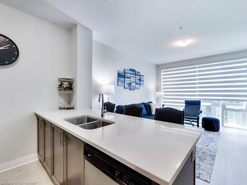 238-16 Concord Place, Grimsby, ON - Indoor Photo Showing Kitchen With Double Sink