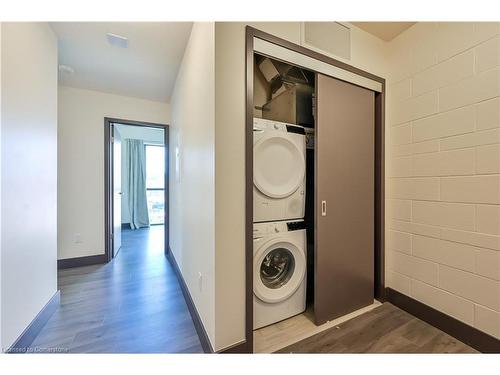 601-121 King Street E, Hamilton, ON - Indoor Photo Showing Laundry Room