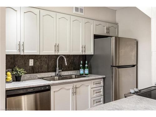 209-10 John Street, Dundas, ON - Indoor Photo Showing Kitchen With Double Sink