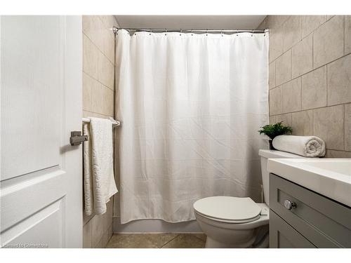 209-10 John Street, Dundas, ON - Indoor Photo Showing Bathroom