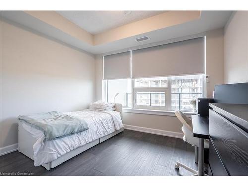 1907-3220 William Coltson Avenue, Oakville, ON - Indoor Photo Showing Bedroom