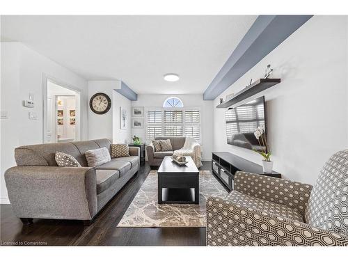 91 Mayland Trail, Hamilton, ON - Indoor Photo Showing Living Room