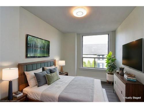 64 Crooks Street, Hamilton, ON - Indoor Photo Showing Bedroom