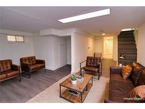 64 Crooks Street, Hamilton, ON - Indoor Photo Showing Living Room