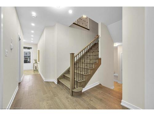 22 Sundin Drive, Caledonia, ON - Indoor Photo Showing Other Room