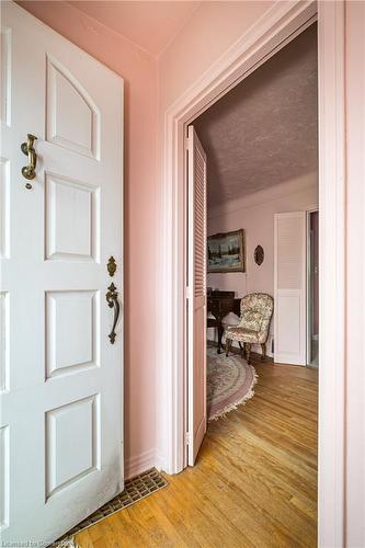 144 Brantdale Avenue, Hamilton, ON - Indoor Photo Showing Other Room