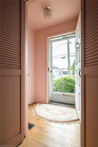 144 Brantdale Avenue, Hamilton, ON - Indoor Photo Showing Other Room