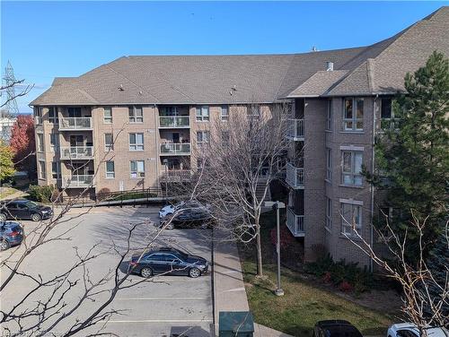 312-56 Kerman Avenue, Grimsby, ON - Outdoor With Balcony