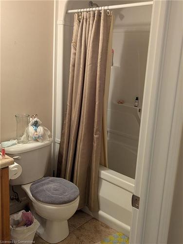 312-56 Kerman Avenue, Grimsby, ON - Indoor Photo Showing Bathroom