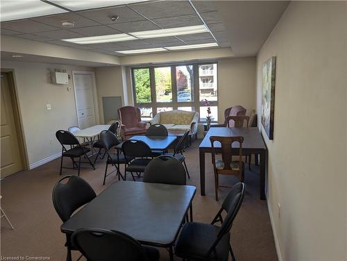 312-56 Kerman Avenue, Grimsby, ON - Indoor Photo Showing Dining Room