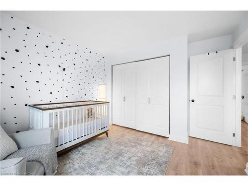 52-2530 Northampton Boulevard, Burlington, ON - Indoor Photo Showing Bedroom