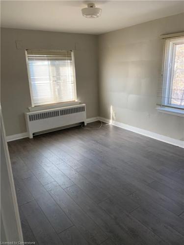 5-5473 Ontario Avenue, Niagara Falls, ON - Indoor Photo Showing Bedroom