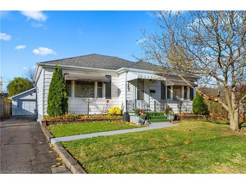 6749 Betty Avenue, Niagara Falls, ON - Outdoor With Deck Patio Veranda