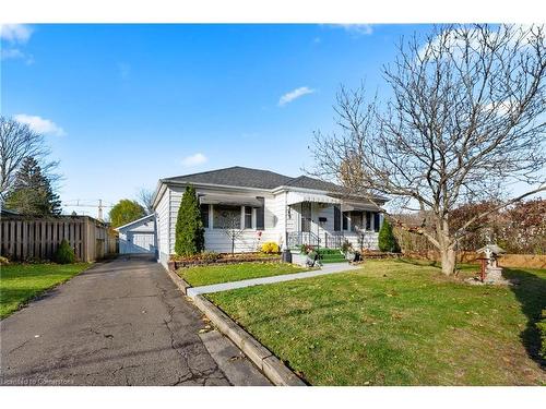 6749 Betty Avenue, Niagara Falls, ON - Outdoor With Facade