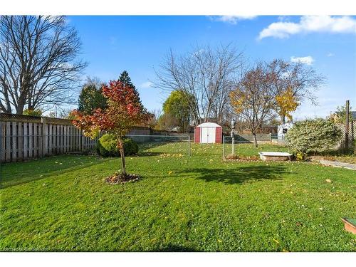 6749 Betty Avenue, Niagara Falls, ON - Outdoor With Backyard