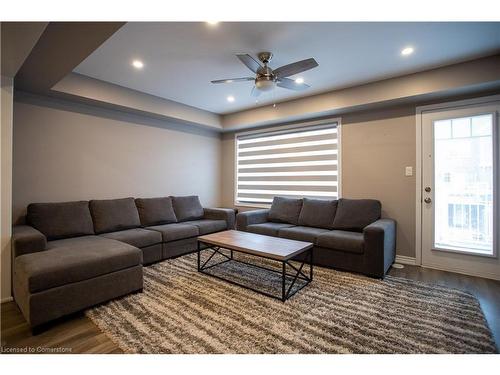 560 Allport Gate, Milton, ON - Indoor Photo Showing Living Room