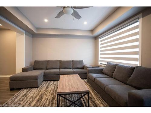 560 Allport Gate, Milton, ON - Indoor Photo Showing Living Room