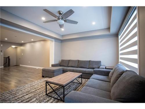 560 Allport Gate, Milton, ON - Indoor Photo Showing Living Room