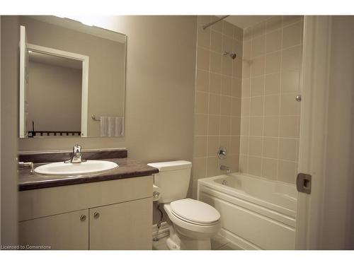 560 Allport Gate, Milton, ON - Indoor Photo Showing Bathroom