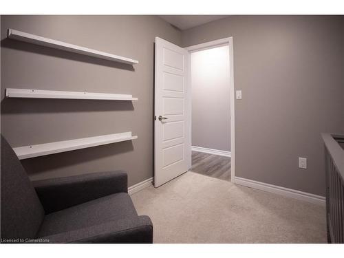 560 Allport Gate, Milton, ON - Indoor Photo Showing Other Room