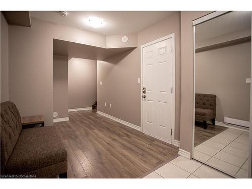 560 Allport Gate, Milton, ON - Indoor Photo Showing Other Room