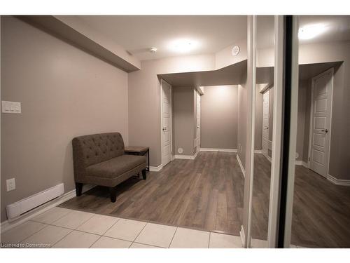 560 Allport Gate, Milton, ON - Indoor Photo Showing Other Room