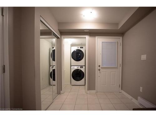 560 Allport Gate, Milton, ON - Indoor Photo Showing Laundry Room