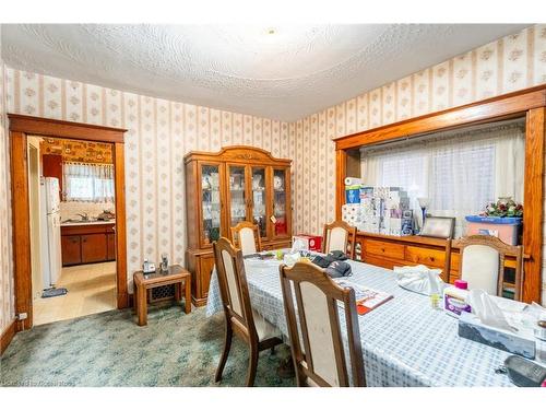 78 Barnesdale Avenue N, Hamilton, ON - Indoor Photo Showing Dining Room