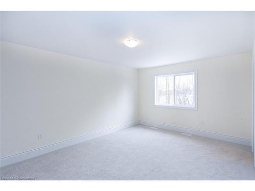 35 Jell Street, Guelph, ON - Indoor Photo Showing Other Room