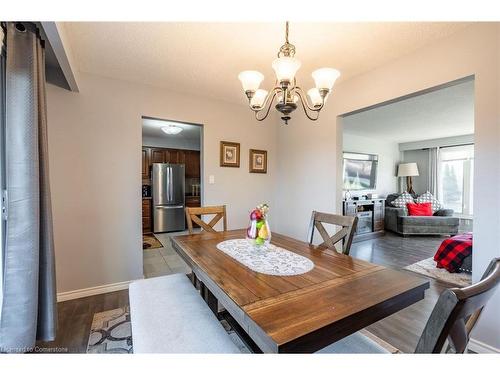 3395 Tisdale Road, Mount Hope, ON - Indoor Photo Showing Dining Room