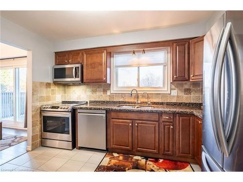 3395 Tisdale Road, Mount Hope, ON - Indoor Photo Showing Kitchen With Stainless Steel Kitchen