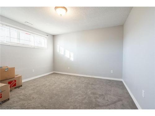 3395 Tisdale Road, Mount Hope, ON - Indoor Photo Showing Other Room