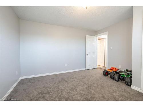 3395 Tisdale Road, Mount Hope, ON - Indoor Photo Showing Other Room