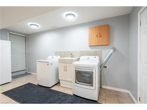 3395 Tisdale Road, Mount Hope, ON - Indoor Photo Showing Laundry Room