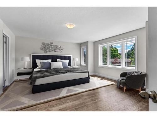 15 Roselawn Avenue, Ancaster, ON - Indoor Photo Showing Bedroom