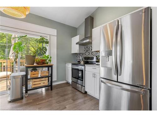 195 Wood Street E, Hamilton, ON - Indoor Photo Showing Kitchen With Stainless Steel Kitchen With Upgraded Kitchen