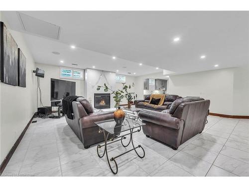 117 Christopher Drive, Hamilton, ON - Indoor With Fireplace