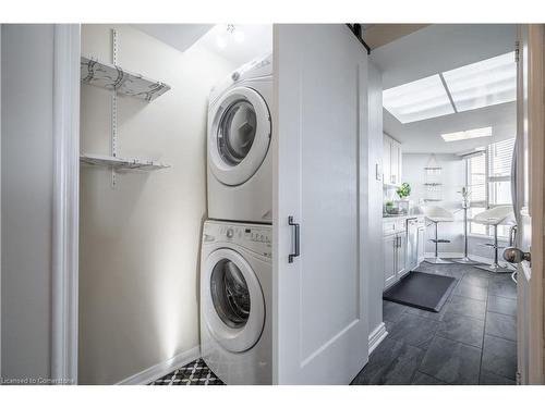 1208-75 King Street E, Mississauga, ON - Indoor Photo Showing Laundry Room