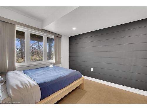 80 Myers Lane, Ancaster, ON - Indoor Photo Showing Bedroom