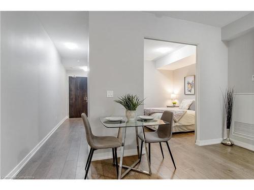 628-297 College Street, Toronto, ON - Indoor Photo Showing Dining Room