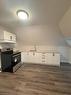 5-130 Wellington Street S, Hamilton, ON  - Indoor Photo Showing Kitchen 