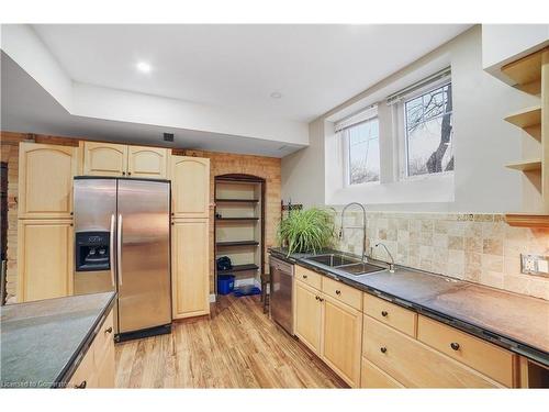 687 Highway 6, Caledonia, ON - Indoor Photo Showing Kitchen With Double Sink